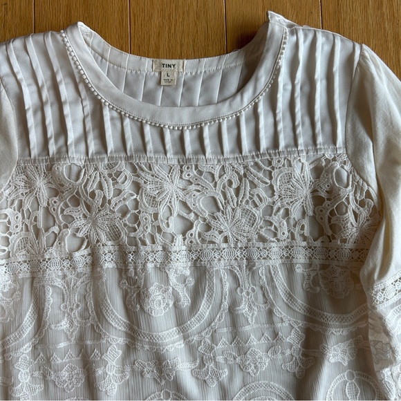 Anthropologie TINY White Lace Wide Sleeve Blouse 100% Cotton Drawstring Waist L - Picture 2 of 7
